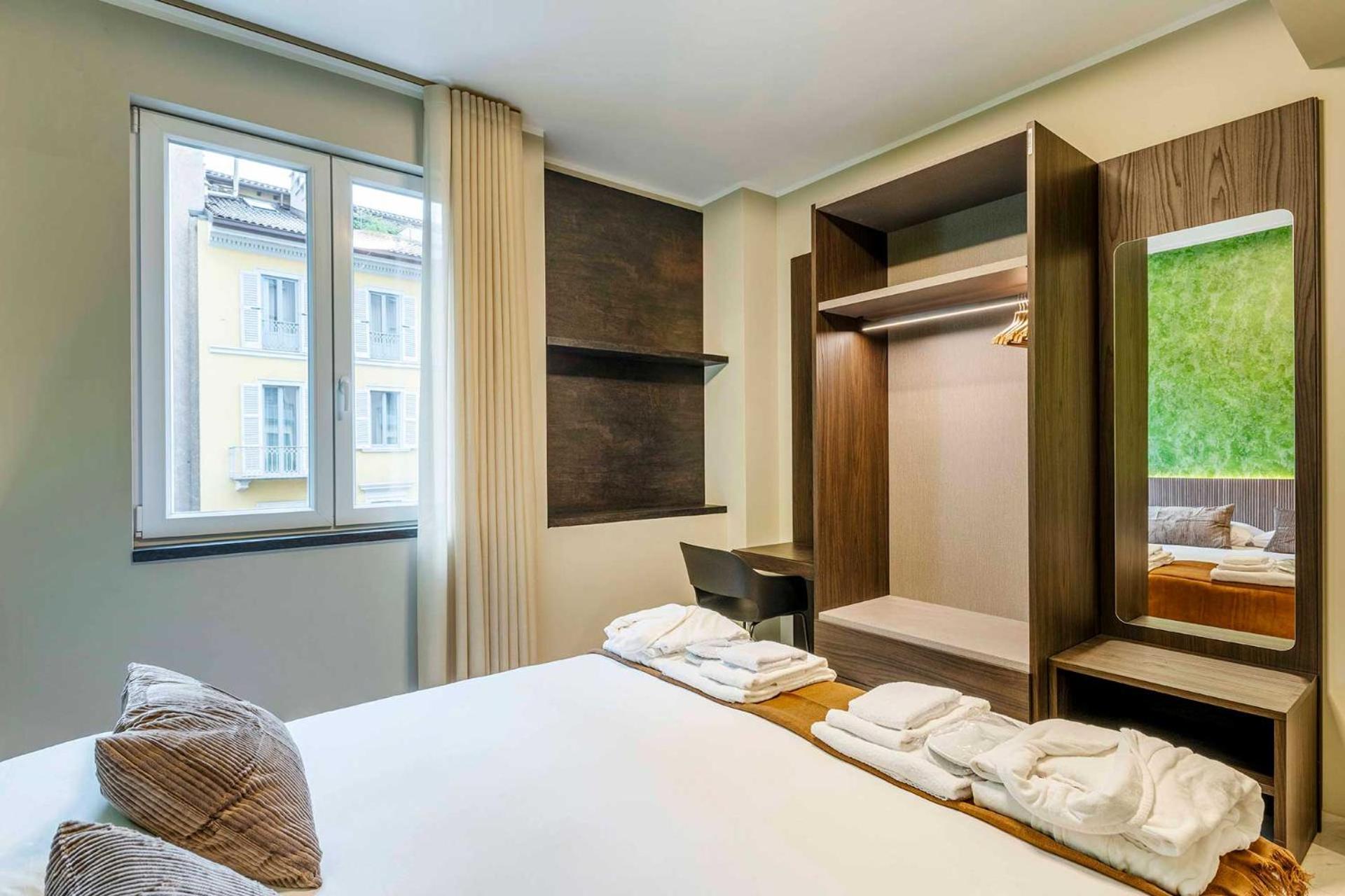 Velasca Tower Apartments Milan Exterior photo