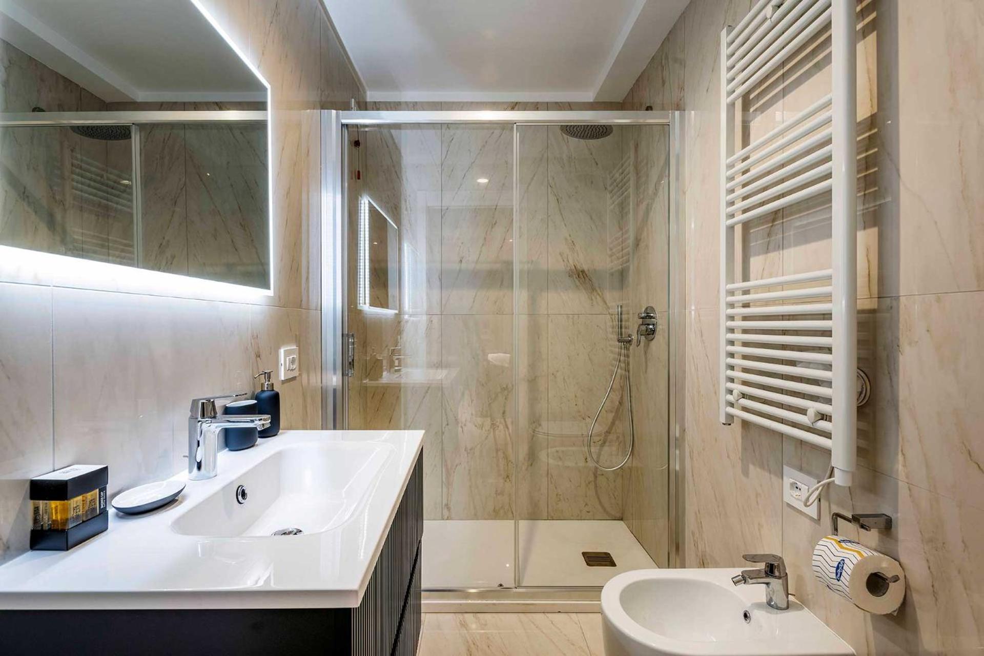 Velasca Tower Apartments Milan Exterior photo